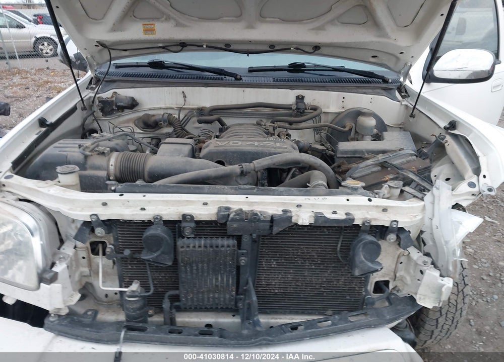 2005 TOYOTA TUNDRA SR5 V8 VIN: 5TBBT44145S472290