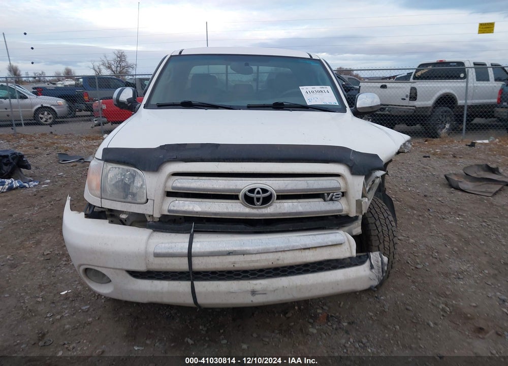 2005 TOYOTA TUNDRA SR5 V8 VIN: 5TBBT44145S472290