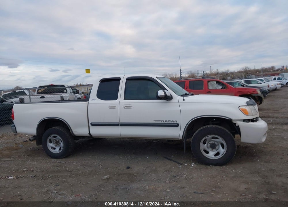 2005 TOYOTA TUNDRA SR5 V8 VIN: 5TBBT44145S472290