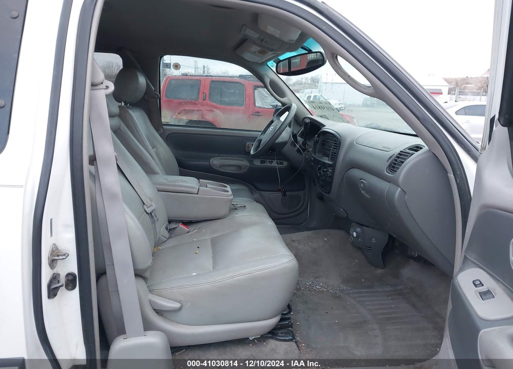 2005 TOYOTA TUNDRA SR5 V8 VIN: 5TBBT44145S472290