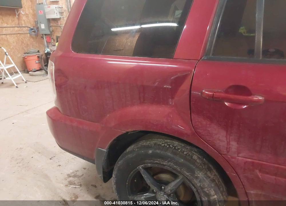 2006 HONDA PILOT EX VIN: 5FNYF184X6B019809