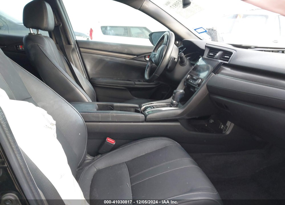 2018 HONDA CIVIC SPORT TOURING VIN: SHHFK7H97JU221886