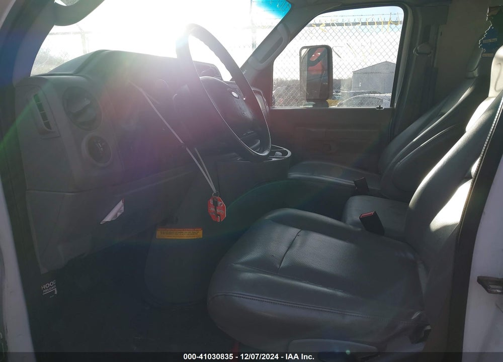 2009 FORD E-450 CUTAWAY VIN: 1FDXE45S99DA08391