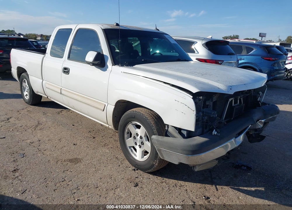 2005 CHEVROLET SILVERADO 1500 LS VIN: 2GCEC19T451306579