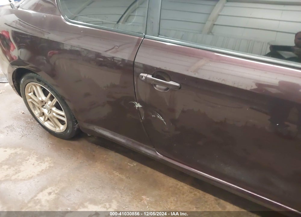 2009 TOYOTA SCION TC VIN: JTKDE167X90279556