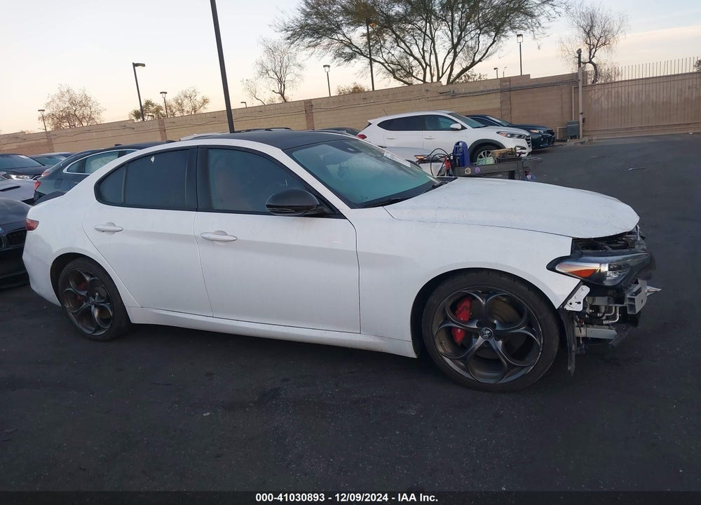 2018 ALFA ROMEO GIULIA RWD VIN: ZARFAEBN3J7594451