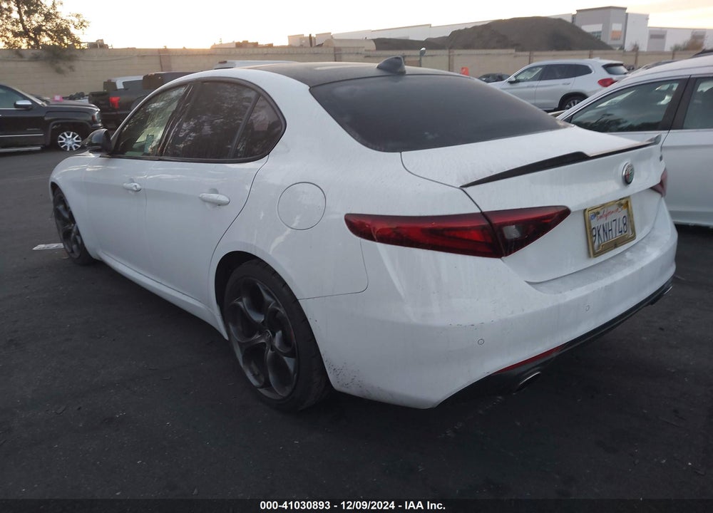 2018 ALFA ROMEO GIULIA RWD VIN: ZARFAEBN3J7594451