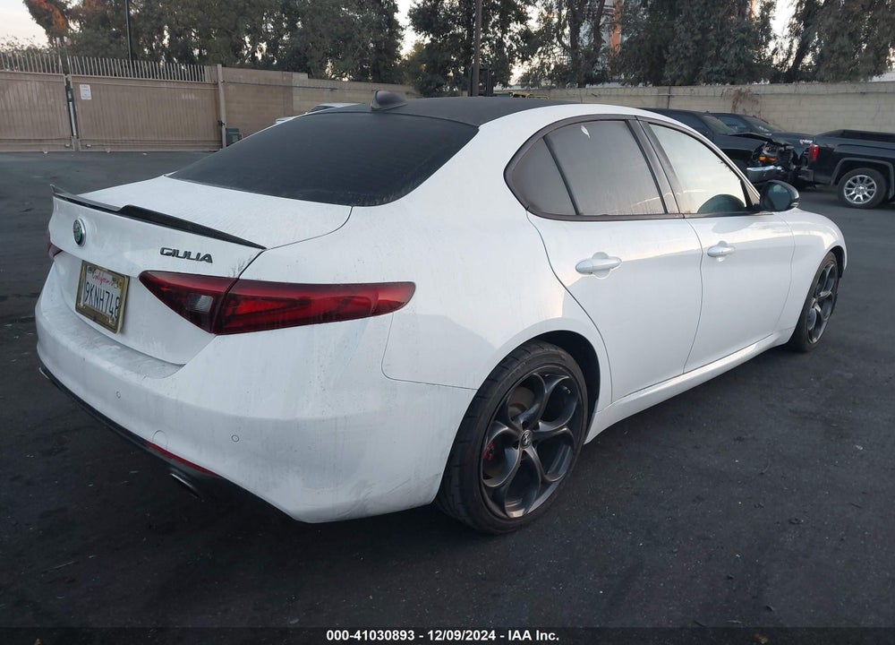 2018 ALFA ROMEO GIULIA RWD VIN: ZARFAEBN3J7594451