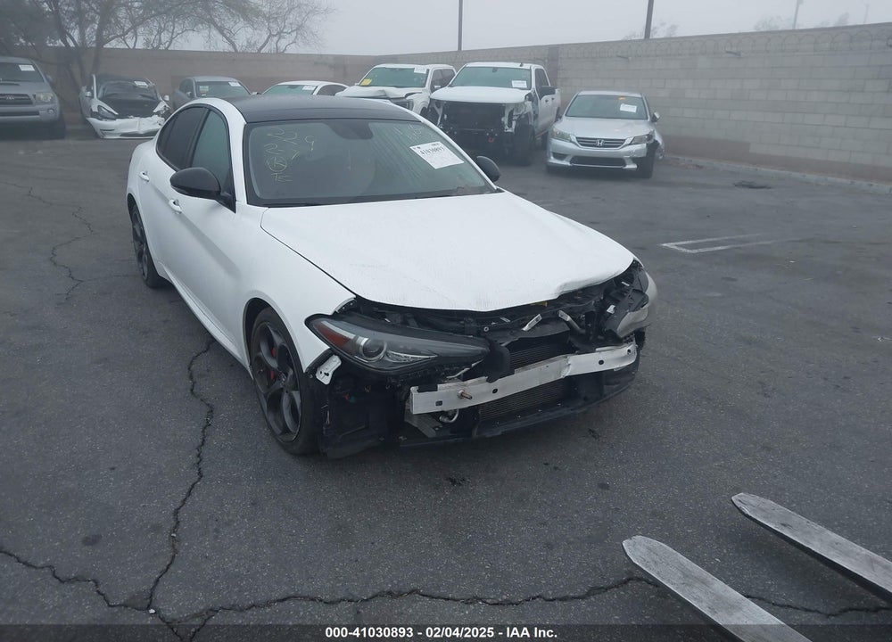 2018 ALFA ROMEO GIULIA RWD VIN: ZARFAEBN3J7594451