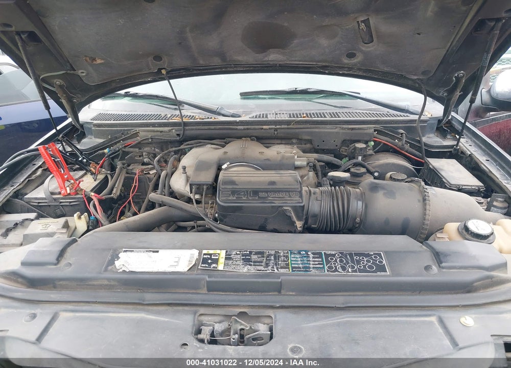 2002 LINCOLN BLACKWOOD VIN: 5LTEW05A12KJ02661