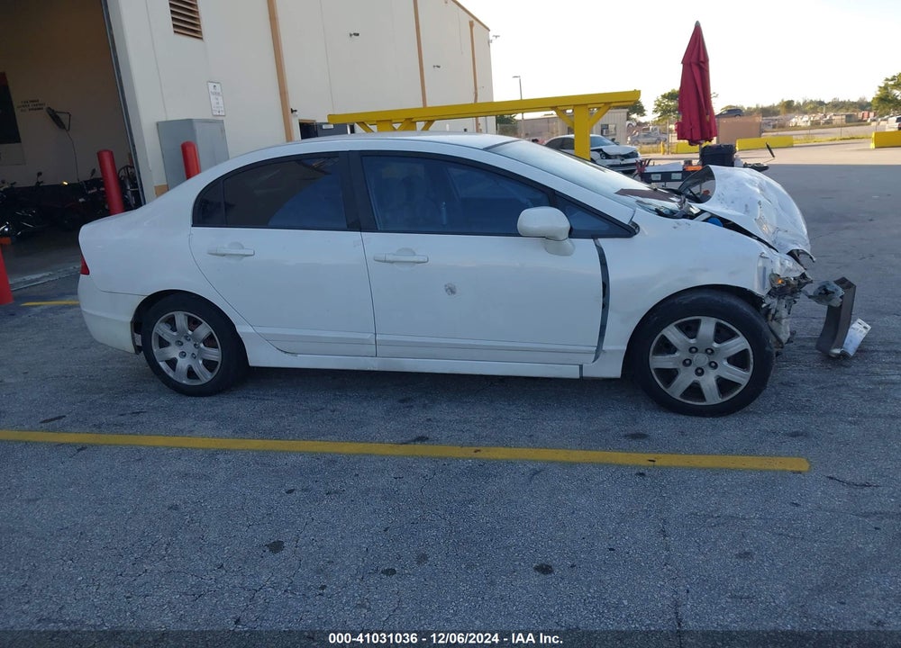 2011 HONDA CIVIC LX VIN: 19XFA1F57BE031823