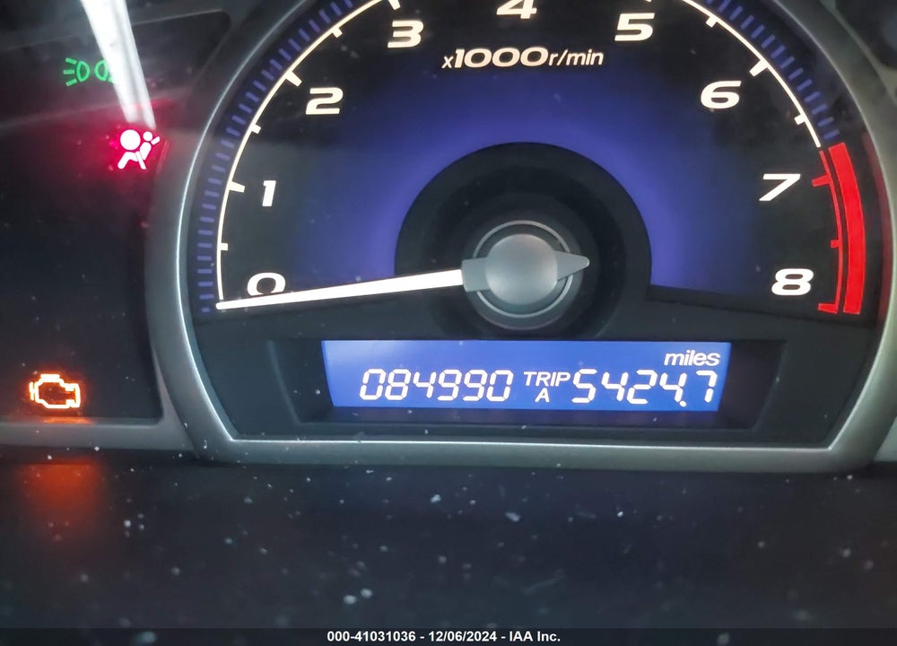 2011 HONDA CIVIC LX VIN: 19XFA1F57BE031823