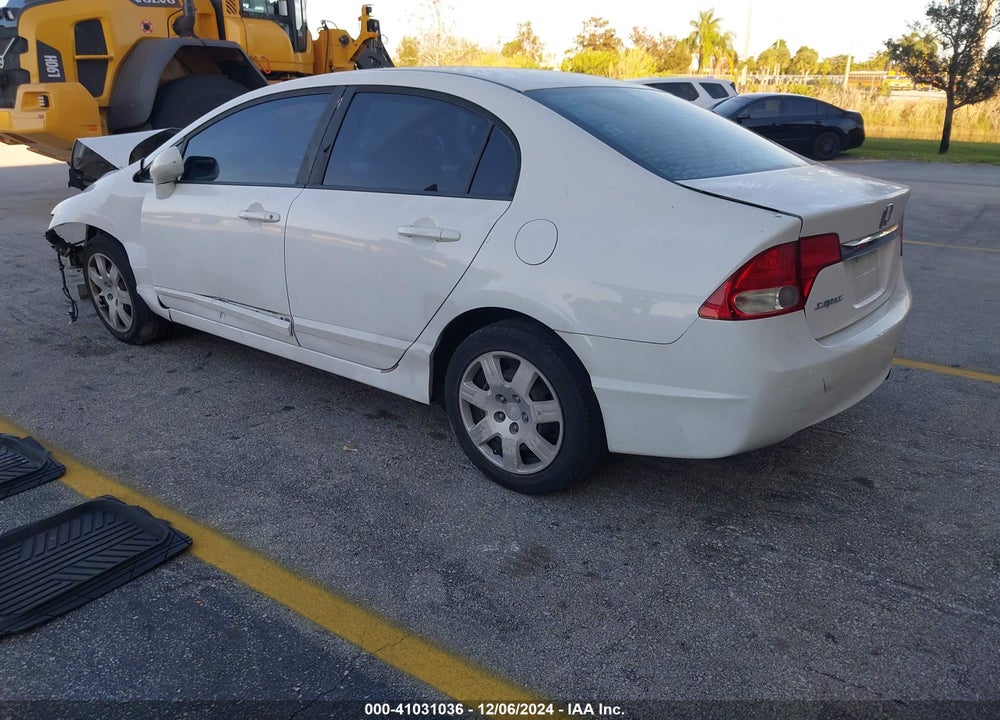 2011 HONDA CIVIC LX VIN: 19XFA1F57BE031823