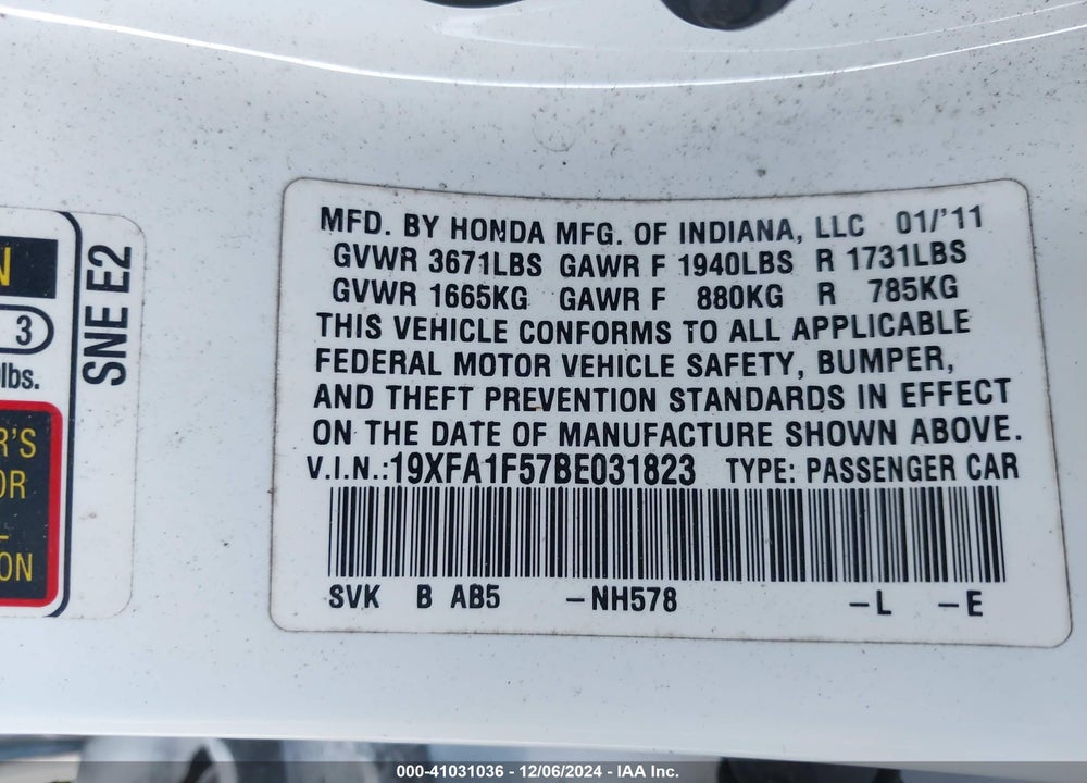 2011 HONDA CIVIC LX VIN: 19XFA1F57BE031823