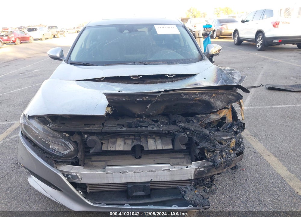 2019 HONDA ACCORD VIN: 1HGCV1F43KA097840