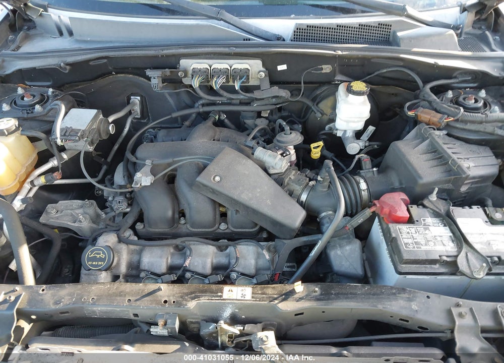 2008 FORD ESCAPE LIMITED VIN: 1FMCU04138KA39035