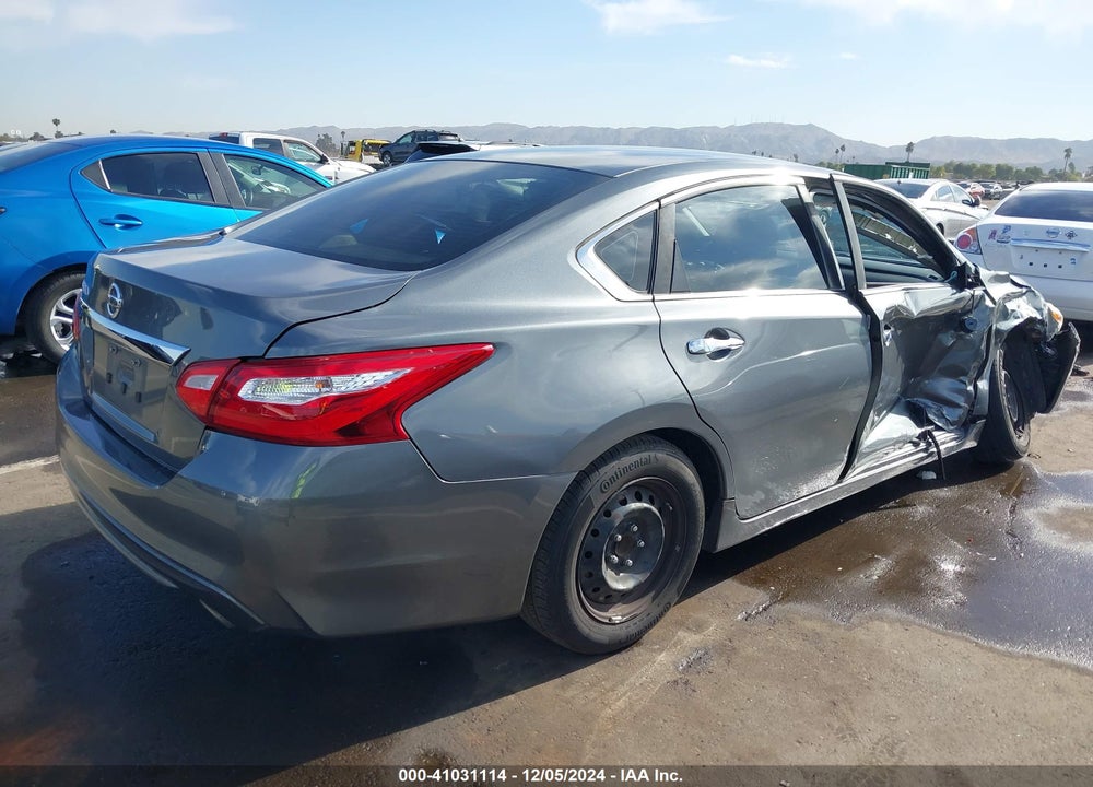 2017 NISSAN ALTIMA VIN: 1N4AL3AP5HN342721