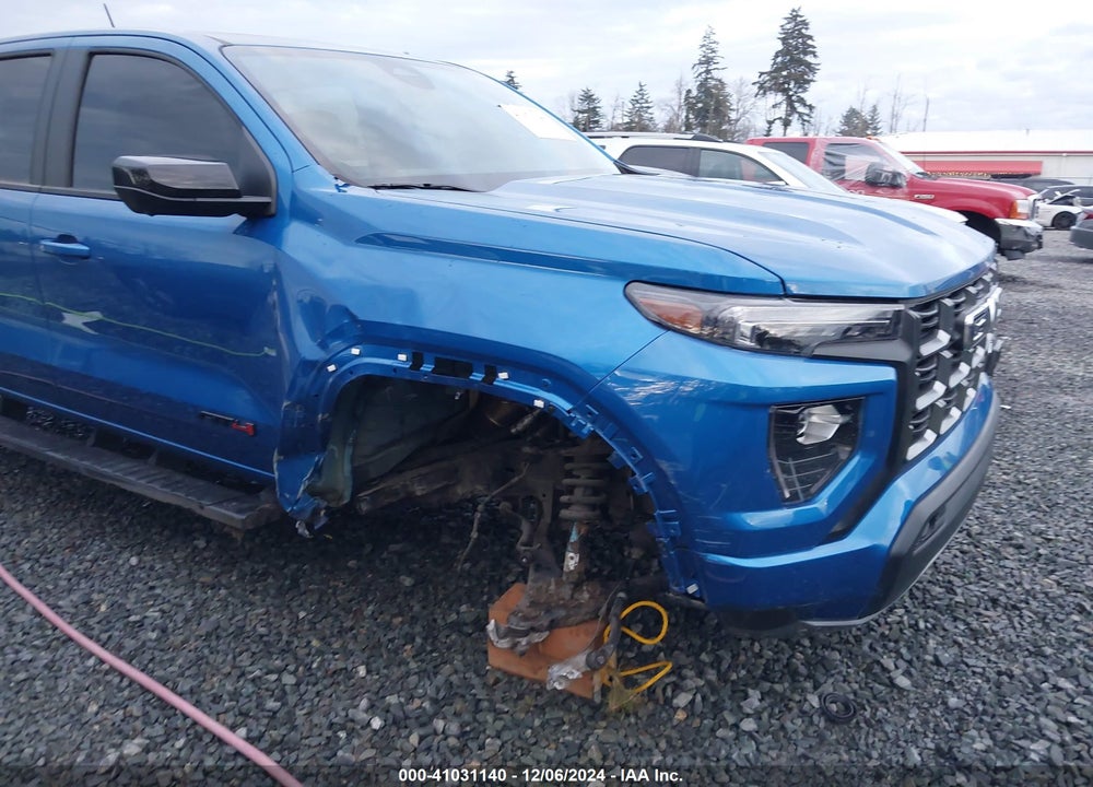 2023 GMC CANYON 4WD SHORT BOX AT4 VIN: 1GTP6DEK0P1176257