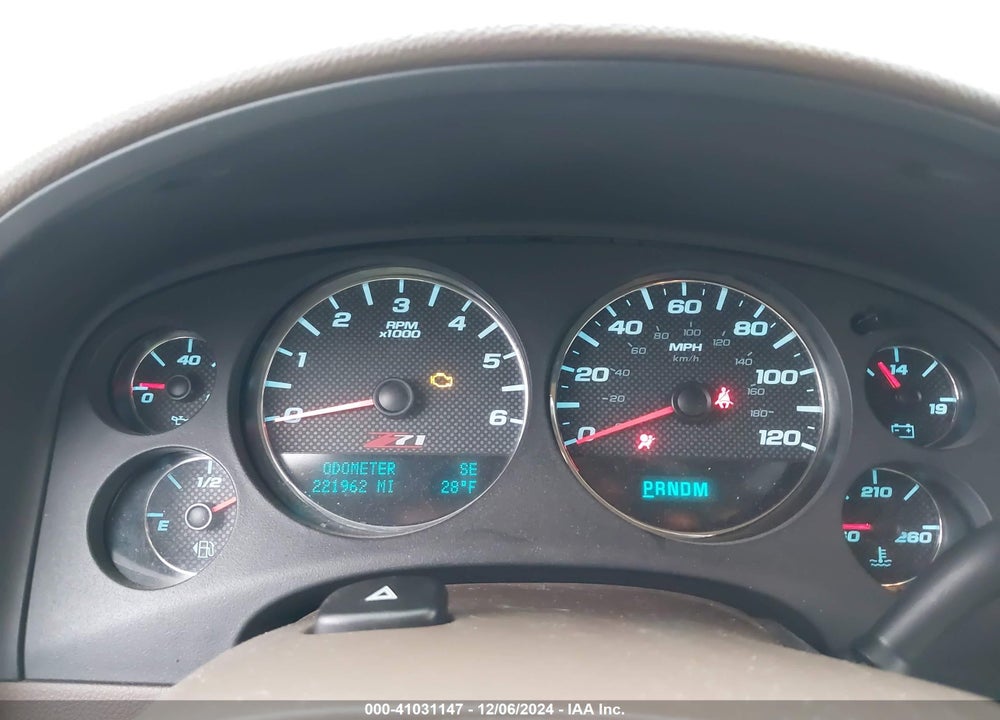 2009 CHEVROLET TAHOE LT2 VIN: 1GNFK23039R175127