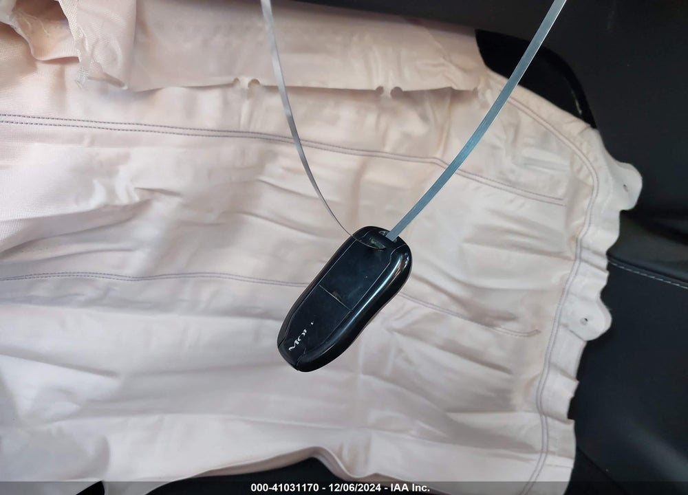 2018 TESLA MODEL S 100D/75D/P100D VIN: 5YJSA1E24JF246056
