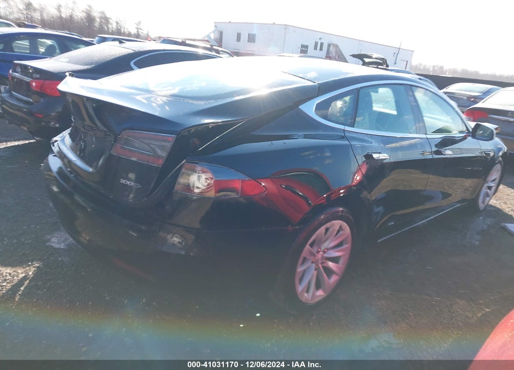 2018 TESLA MODEL S 100D/75D/P100D VIN: 5YJSA1E24JF246056