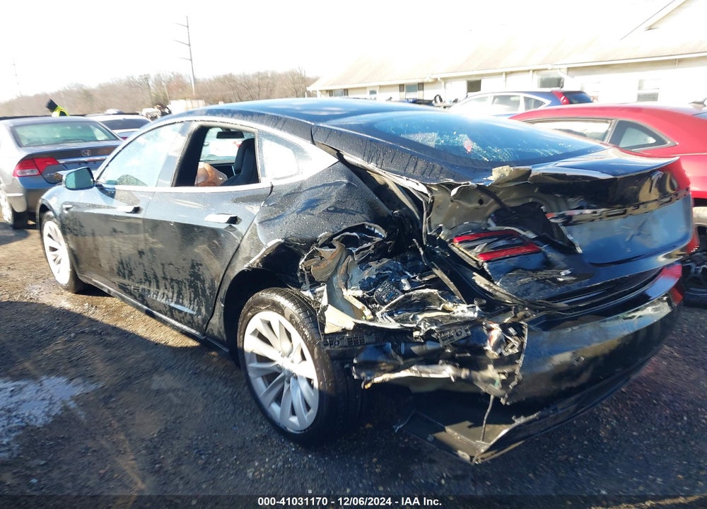 2018 TESLA MODEL S 100D/75D/P100D VIN: 5YJSA1E24JF246056