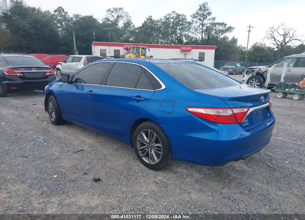 2017 TOYOTA CAMRY SE VIN: 4T1BF1FK2HU660367