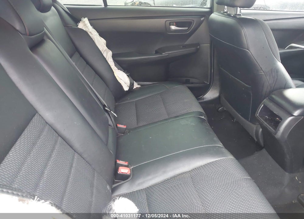 2017 TOYOTA CAMRY SE VIN: 4T1BF1FK2HU660367