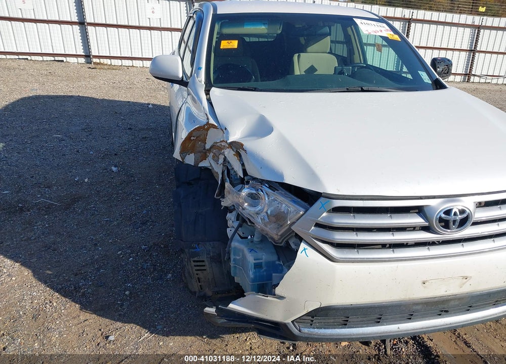 2013 TOYOTA HIGHLANDER BASE V6 VIN: 5TDZK3EH5DS122468