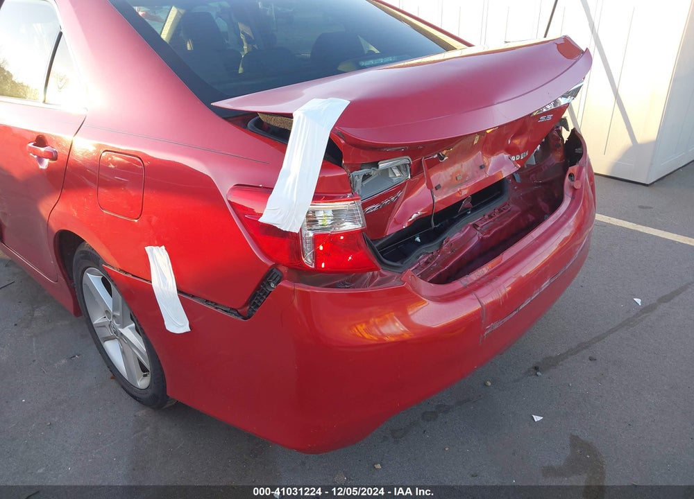 2013 TOYOTA CAMRY SE VIN: 4T1BF1FK0DU657817