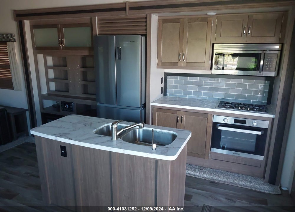 2019 KEYSTONE OTHER VIN: 4YDT39F25KW260523