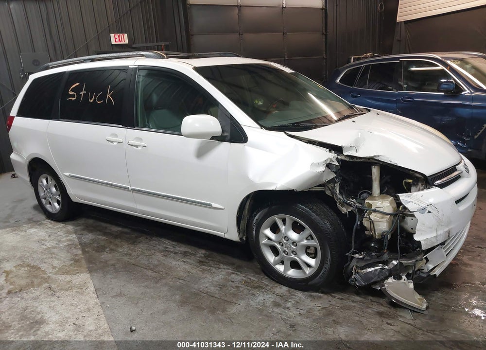 2004 TOYOTA SIENNA XLE LIMITED VIN: 5TDBA22C24S019838