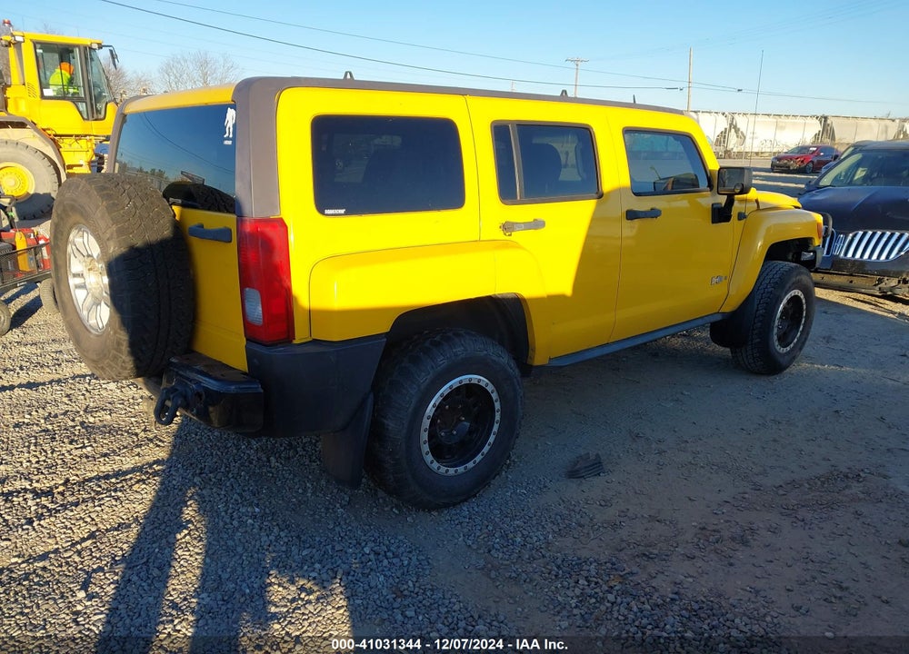 2006 HUMMER H3 SUV VIN: 5GTDN136268128848