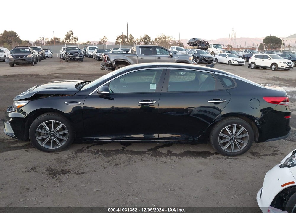 2019 KIA OPTIMA LX VIN: 5XXGT4L35KG362684