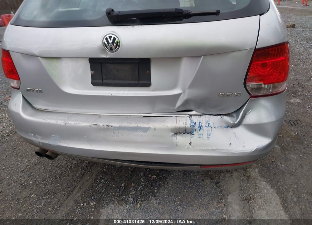 2010 VOLKSWAGEN JETTA S VIN: 3VWKX8AJ5AM622454