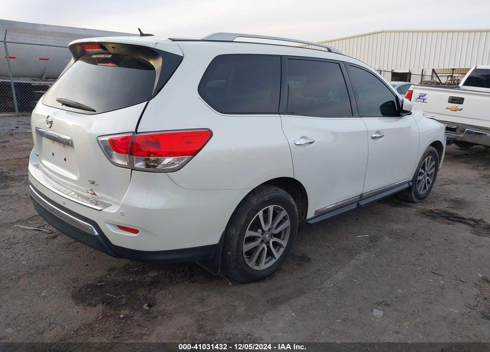 2015 NISSAN PATHFINDER SL VIN: 5N1AR2MN4FC665966