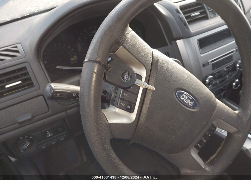 2010 FORD FUSION SE VIN: 3FAHP0HA5AR117186