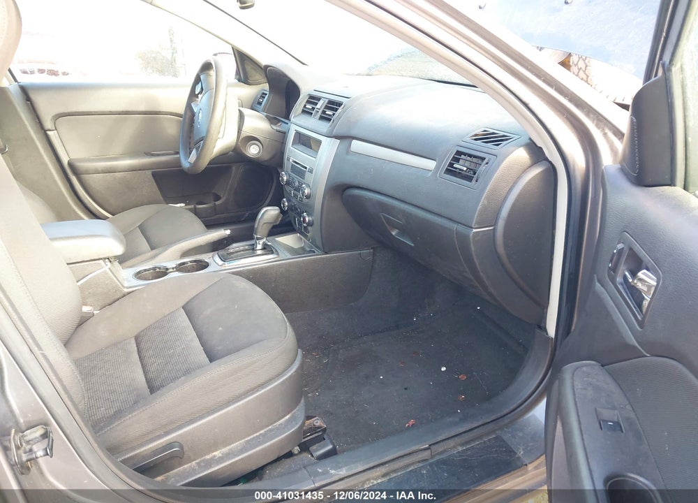 2010 FORD FUSION SE VIN: 3FAHP0HA5AR117186