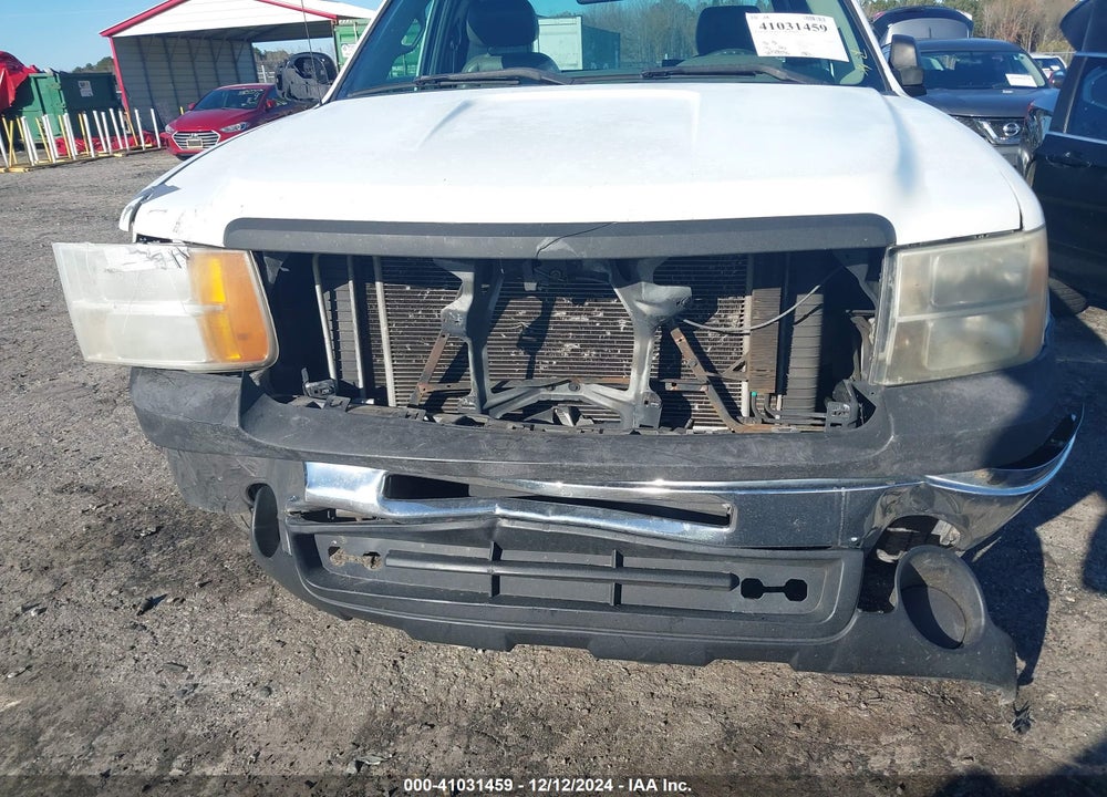 2011 GMC SIERRA 1500 WORK TRUCK VIN: 1GTN1TEX2BZ424952