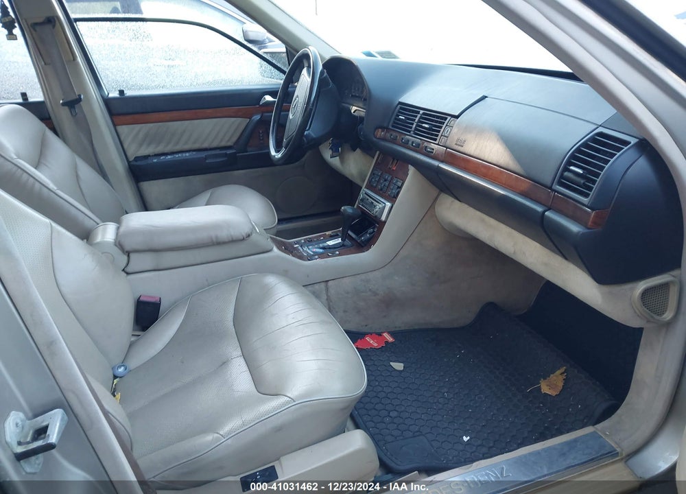 1994 MERCEDES-BENZ S 320 VIN: WDBGA32E9RA190022