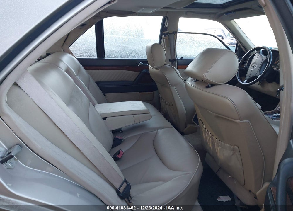 1994 MERCEDES-BENZ S 320 VIN: WDBGA32E9RA190022