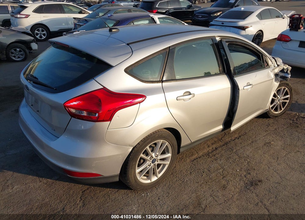 2017 FORD FOCUS SE VIN: 1FADP3K29HL231797