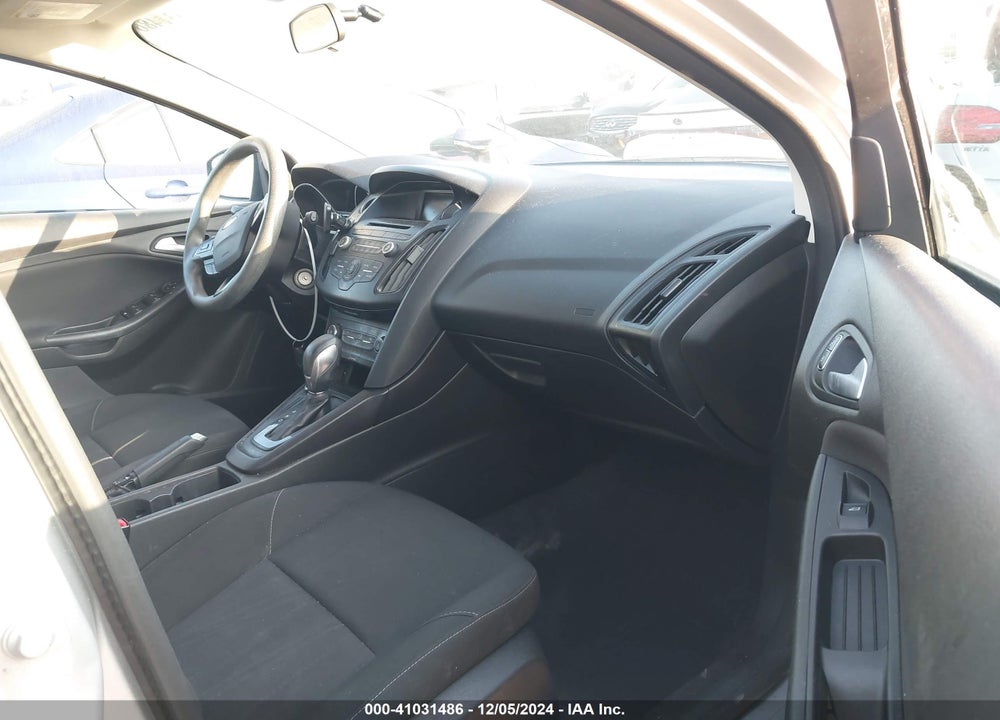 2017 FORD FOCUS SE VIN: 1FADP3K29HL231797