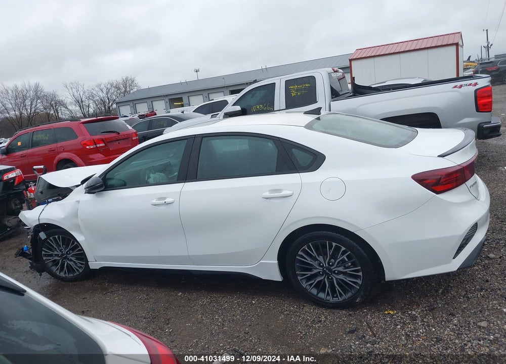 2024 KIA FORTE GT LINE VIN: 3KPF54AD5RE701576