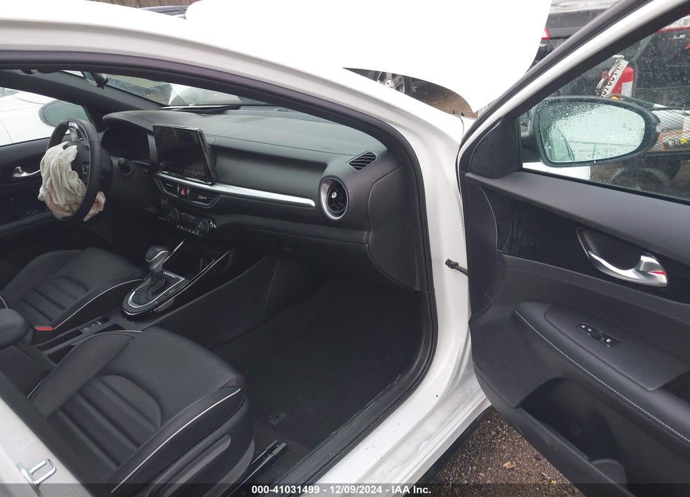2024 KIA FORTE GT LINE VIN: 3KPF54AD5RE701576