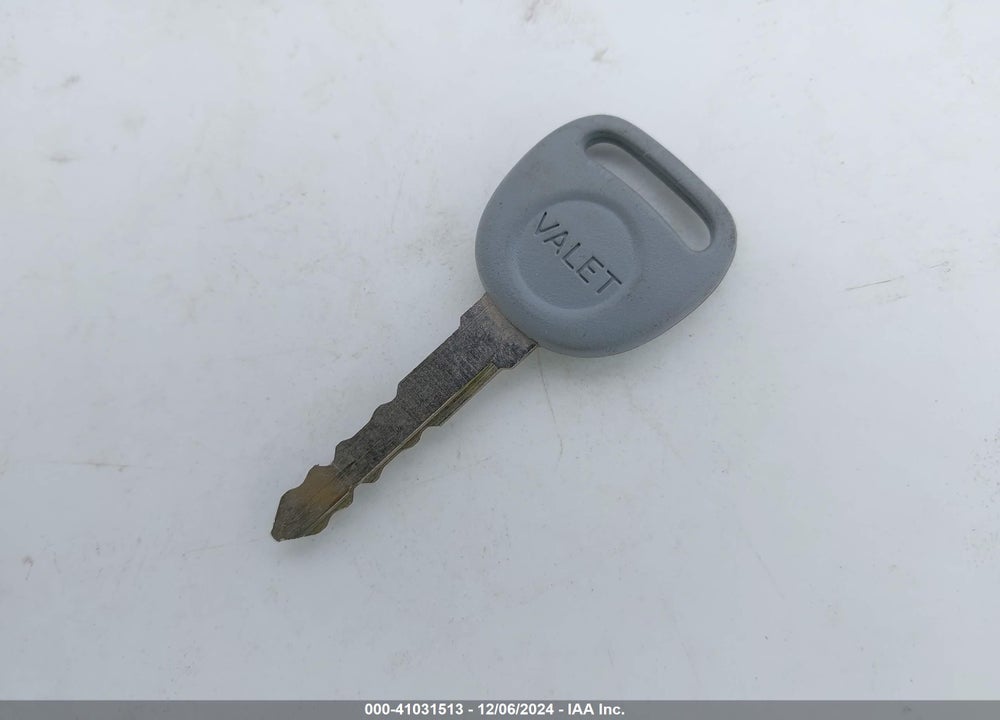 2001 SATURN L200 VIN: 1G8JU52F41Y556266