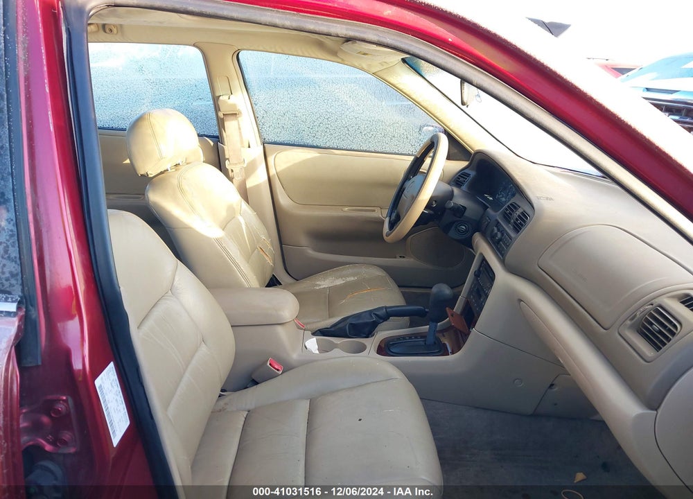 1998 MAZDA 626 DX/LX VIN: 1YVGF22C2W5723578