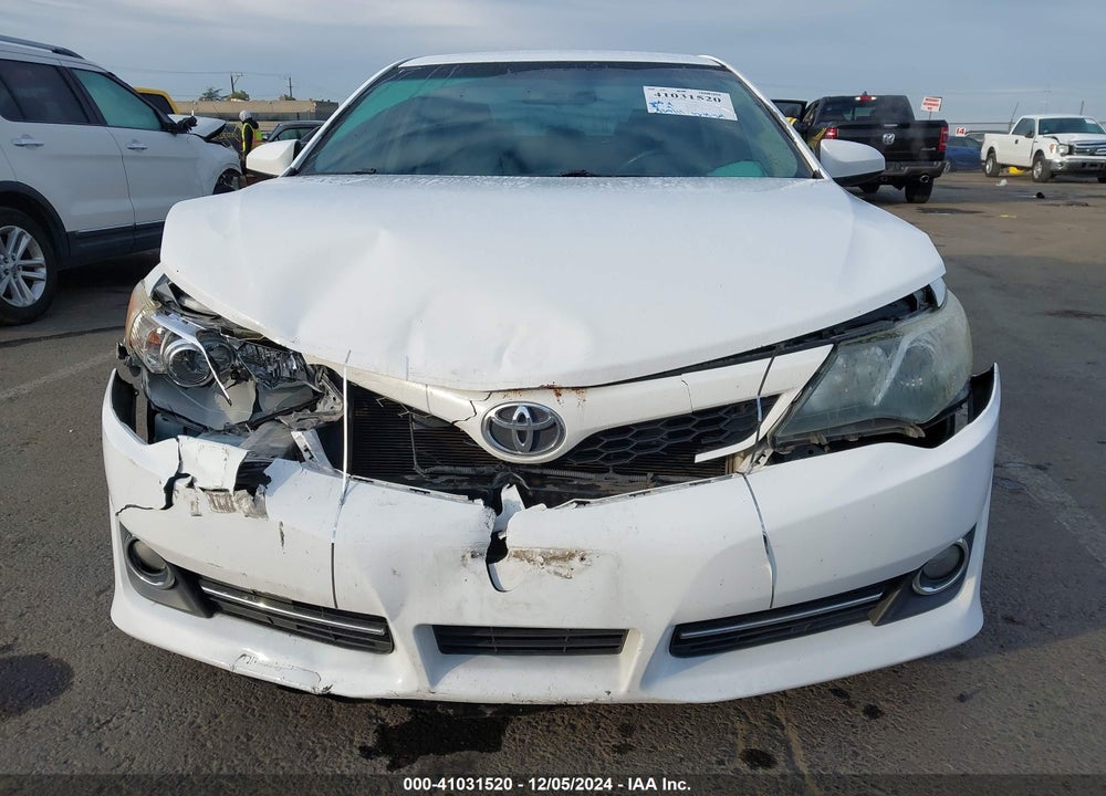 2014 TOYOTA CAMRY SE VIN: 4T1BF1FK2EU409487