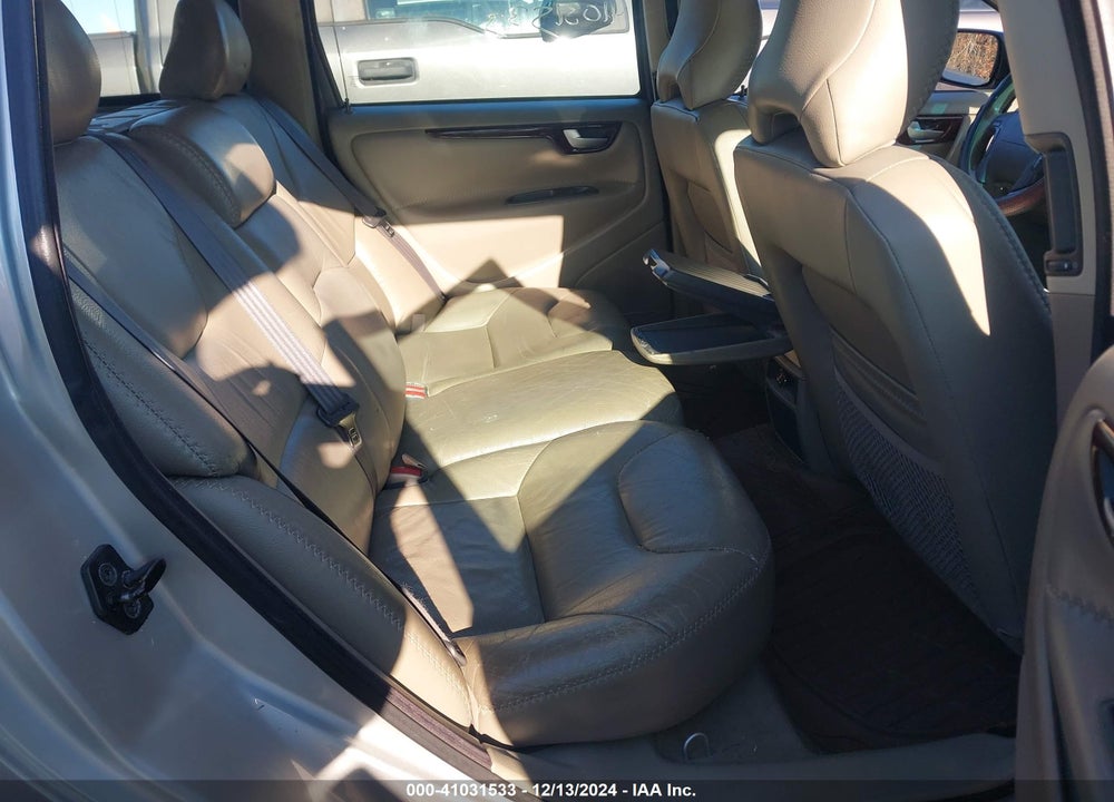 2003 VOLVO XC70 2.5T VIN: YV1SZ59H331110702