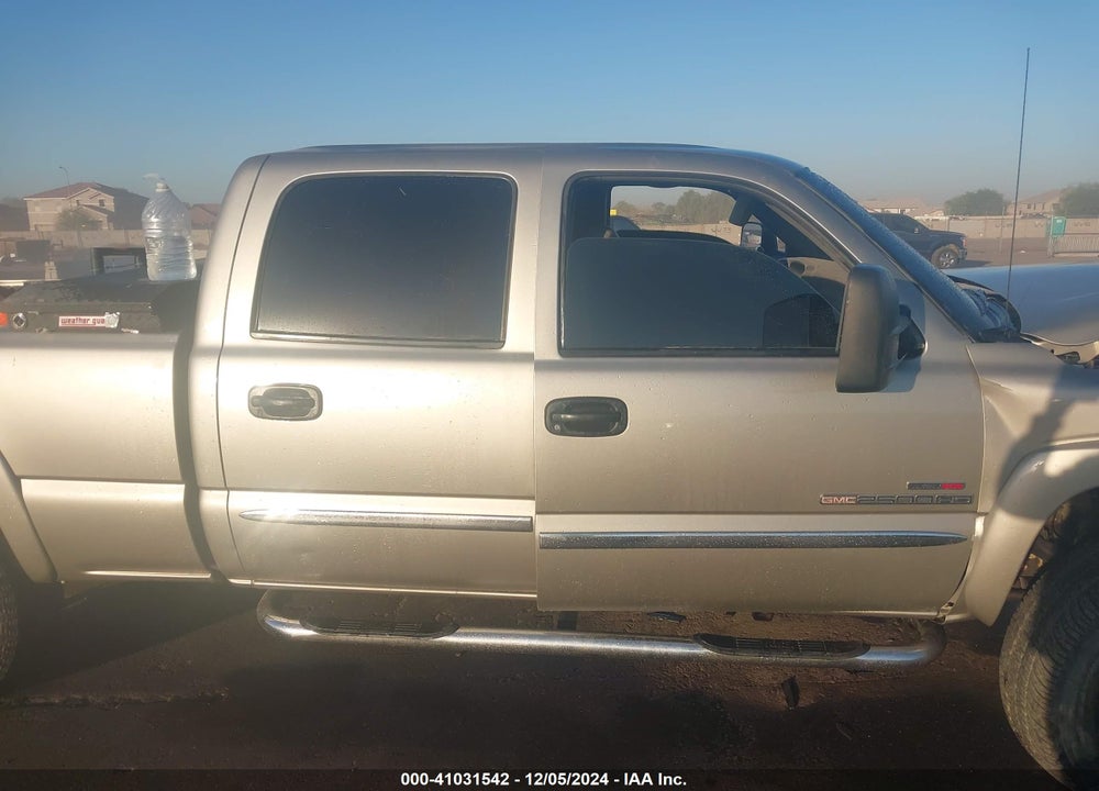 2003 GMC SIERRA 2500HD SLT VIN: 1GTHK23133F150196